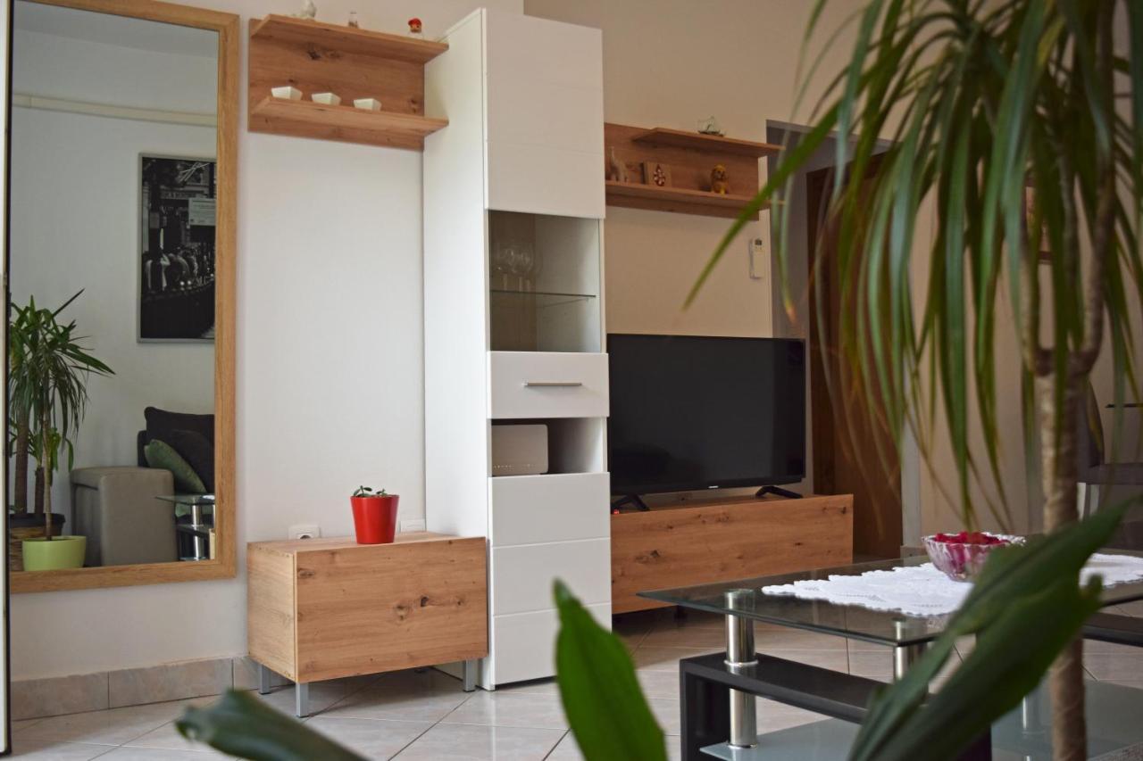 Loki'S Dream Apartment Pula Ngoại thất bức ảnh