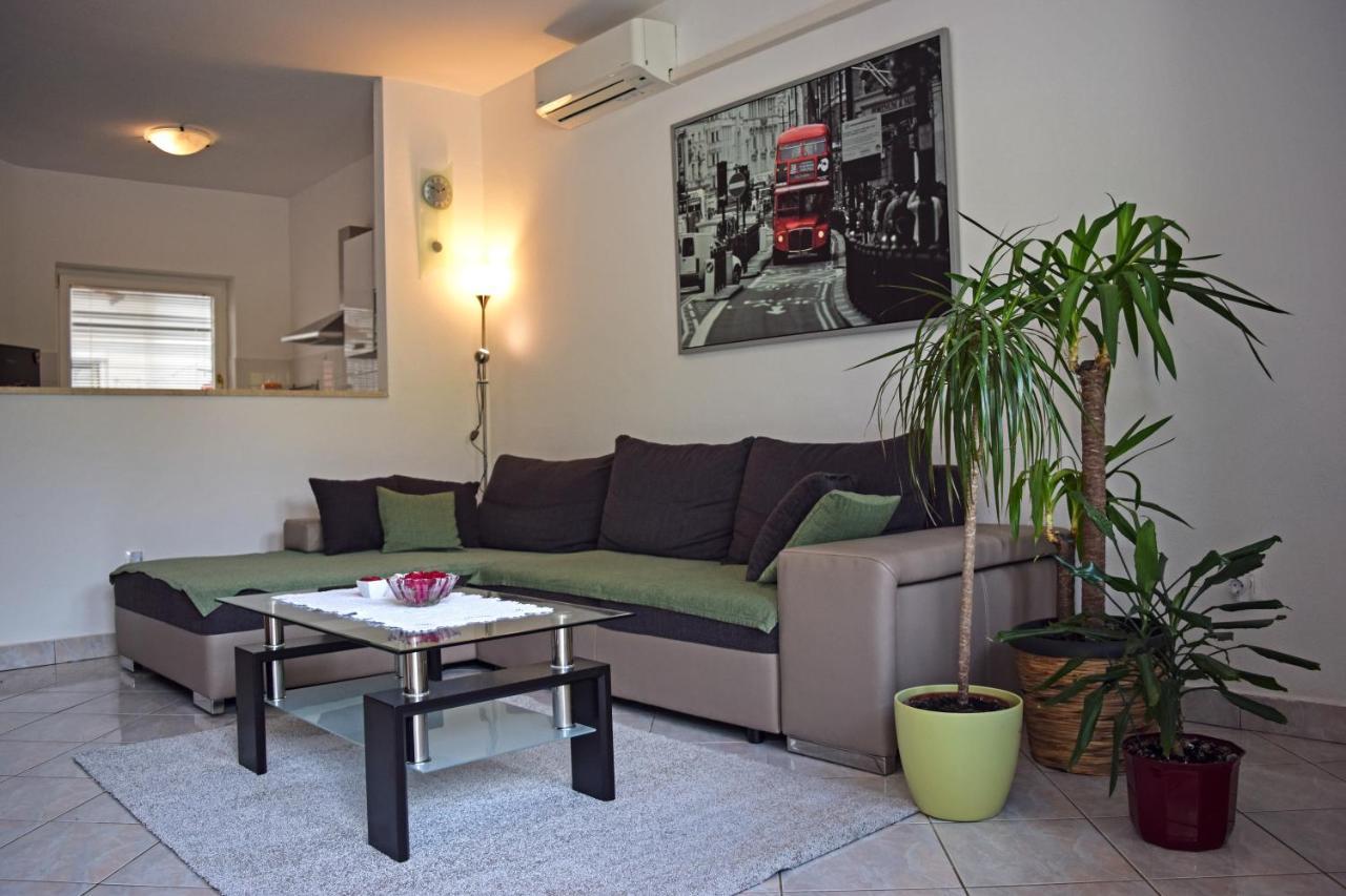 Loki'S Dream Apartment Pula Ngoại thất bức ảnh
